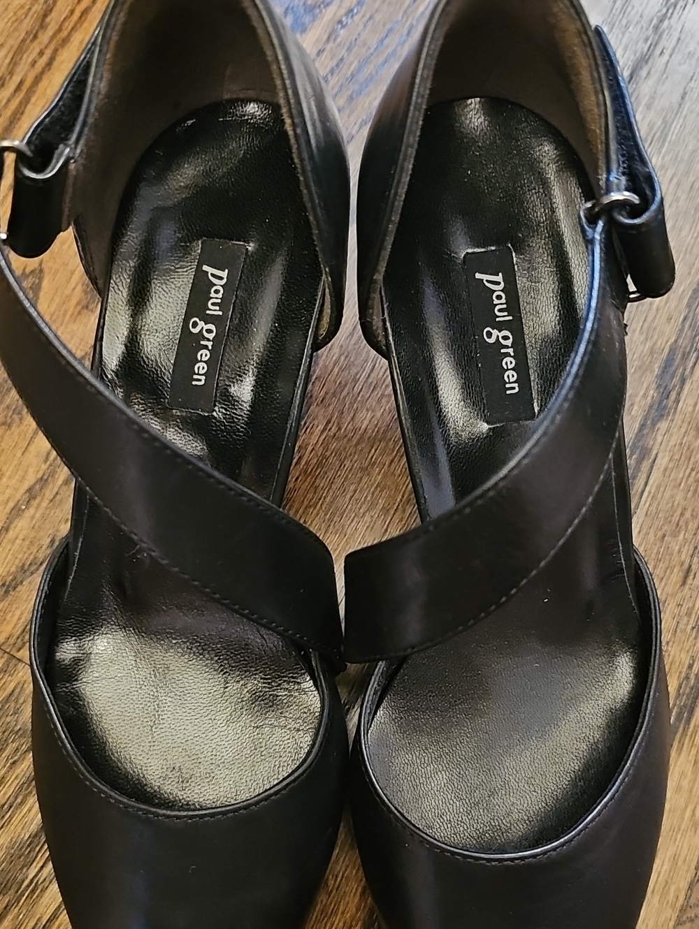 Paul Green Black Pointed Leather Cross-Strap Pumps - Picture 10 of 15